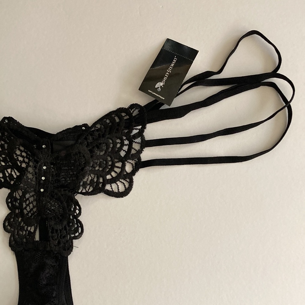 ASHLEY STEWART | NWT Women’s Butterfly Lace Thong - Picture 5 of 5